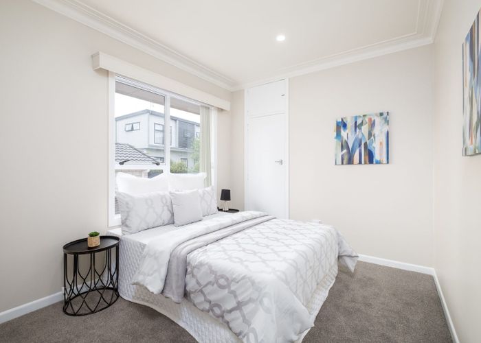  at 32 Oakland Avenue, Papatoetoe, Auckland