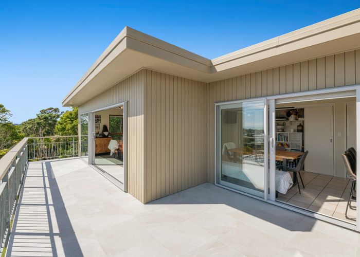  at 20 Whangaparaoa Road, Red Beach, Rodney, Auckland