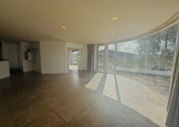  at 17 Pounamu Avenue, Greenhithe, Auckland