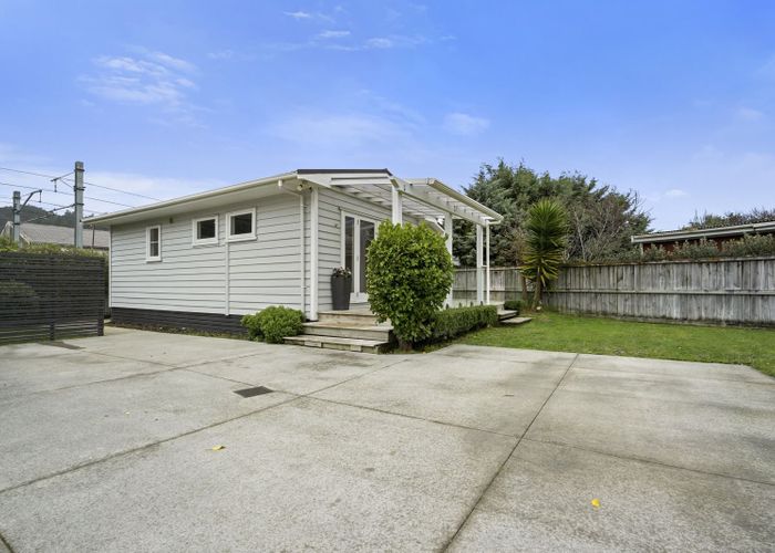  at 6A Petherick Street, Taita, Lower Hutt
