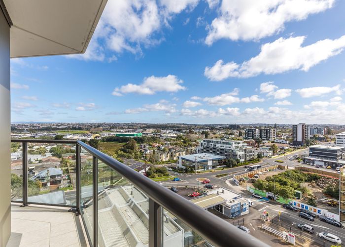  at 9-17 Byron Avenue, Takapuna, North Shore City, Auckland