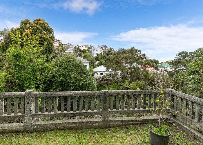  at 5 Hadfield Terrace, Kelburn, Wellington, Wellington