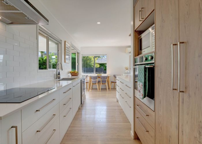  at 1/39 Camrose Place, Glenfield, North Shore City, Auckland