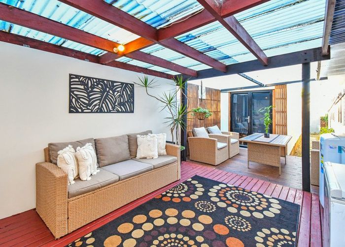  at 2/79 Cambridge Terrace, Papatoetoe, Auckland