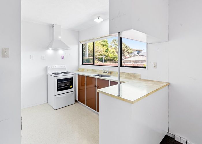  at 1/25 Invercargill Drive, Kelson, Lower Hutt