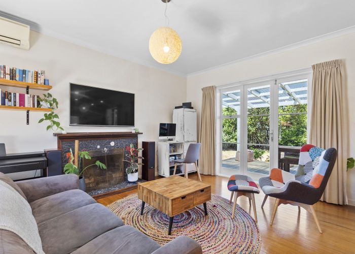  at 15 Galway Avenue, Hamilton East, Hamilton