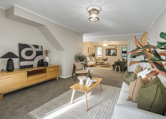  at 3 Tranquil Glade, Hillcrest, Auckland