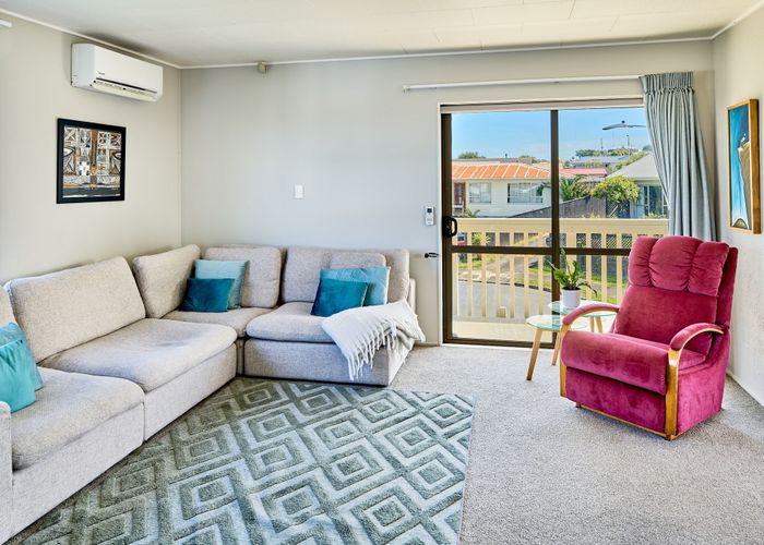  at 33 Clipper Street, Titahi Bay, Porirua, Wellington