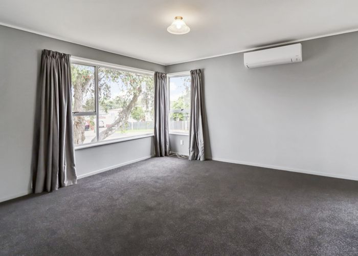  at 14 Fairlight Place, Manurewa, Manukau City, Auckland