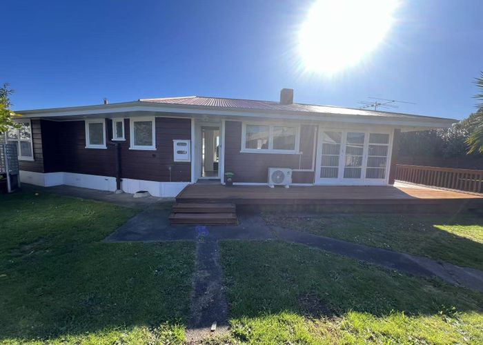  at 11 Holden Pl, Papatoetoe, Manukau City, Auckland