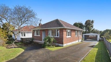  at 7 Puketea Street, Blockhouse Bay, Auckland