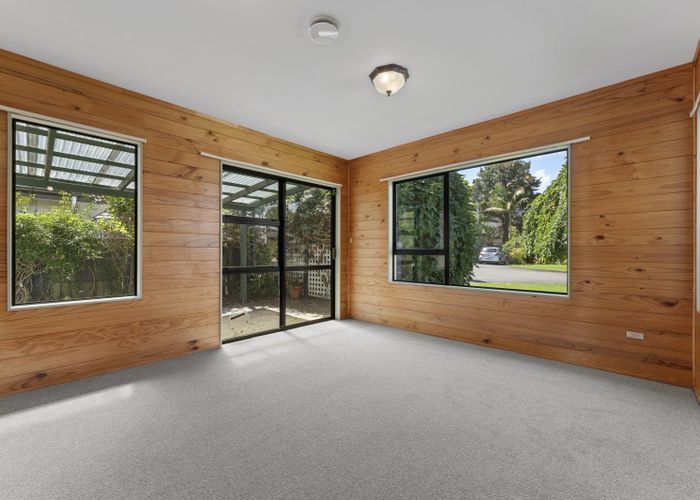  at 5 Gregory Close, Palmerston North, Palmerston North