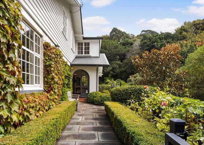  at 37 Oban Street, Wadestown, Wellington