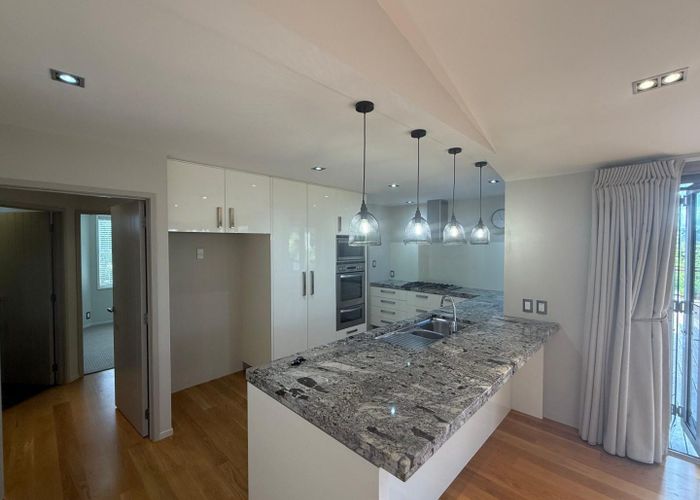  at 112 Kittiwake Drive, Schnapper Rock, North Shore City, Auckland