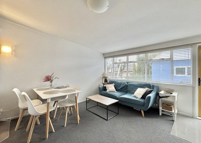  at 4/70A Tawa Road, One Tree Hill, Auckland City, Auckland
