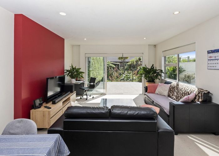  at 6 Seager Lane, Hillmorton, Christchurch
