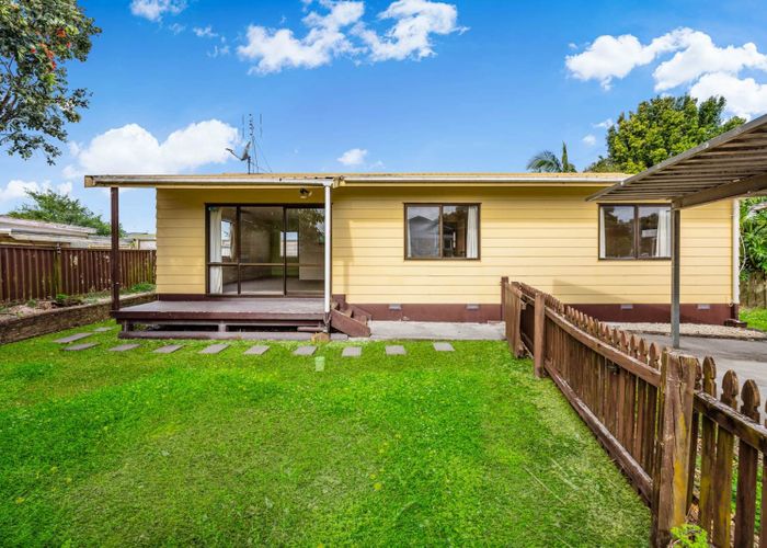  at 2/8 Latham Avenue, Pakuranga, Manukau City, Auckland