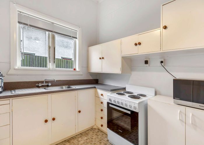  at 127 Linton Street, West End, Palmerston North, Manawatu / Whanganui