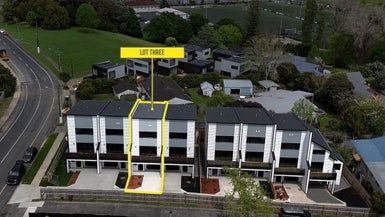  at 3/18 Hutchinsons Road, Bucklands Beach, Auckland