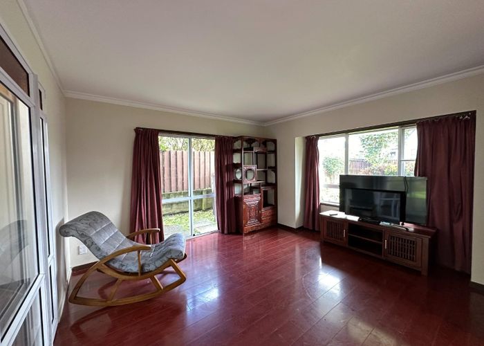  at 11 Ravenstone Place, Chatswood, North Shore City, Auckland
