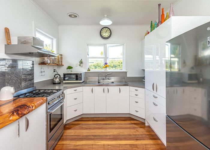  at 2 Hodge Place, Aramoho, Whanganui