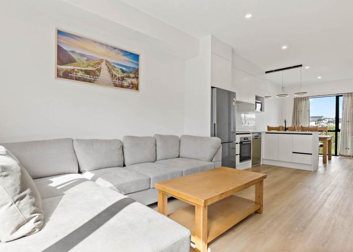  at 44 Whakatupu Road, Flat Bush, Manukau City, Auckland