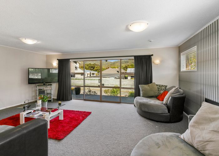  at 17 Rowe Parade, Wainuiomata, Lower Hutt