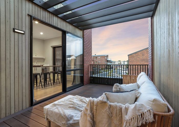 at 18 Kerewhenua Crescent, Hobsonville, Waitakere City, Auckland