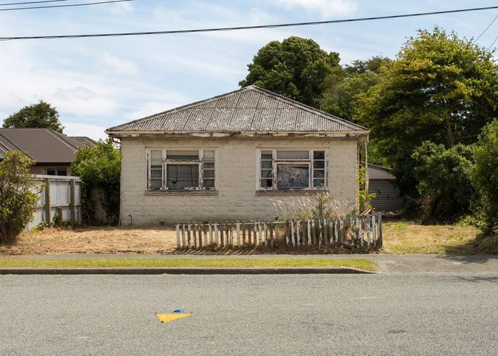  at 69 Cleveland Street, Edgeware, Christchurch