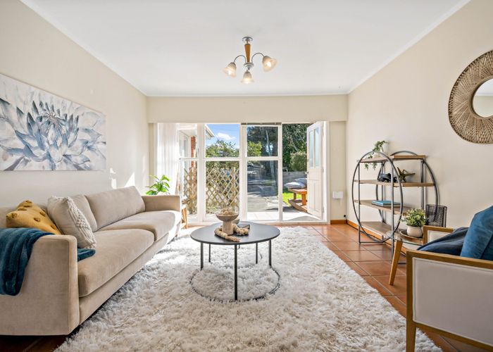  at 2/59 Tawa Road, One Tree Hill, Auckland City, Auckland