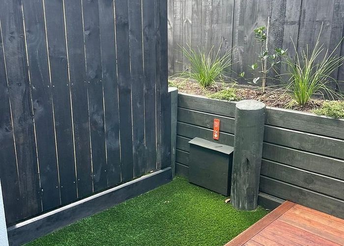  at 4/32 Cardigan Street, Morningside, Auckland City, Auckland