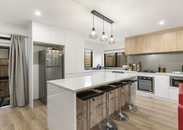  at 160 Hill Road, Manurewa, Auckland
