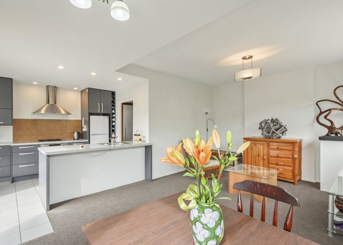  at 284 Hills Road, Mairehau, Christchurch
