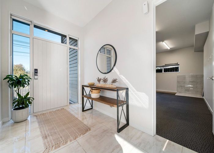  at 5 Lyttelton Avenue, Forrest Hill, North Shore City, Auckland