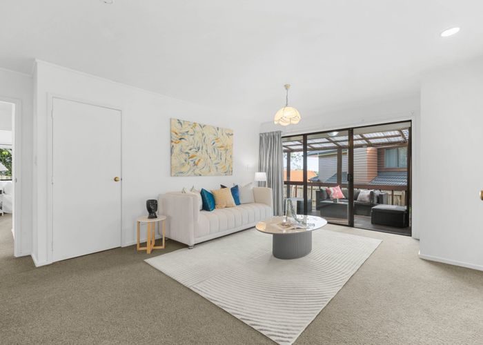  at 3 Currell Way, Somerville, Manukau City, Auckland