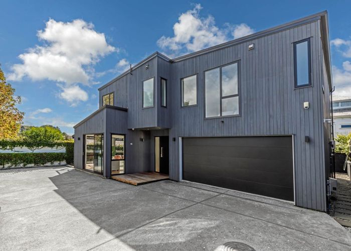  at 39C Clonbern Road, Remuera, Auckland