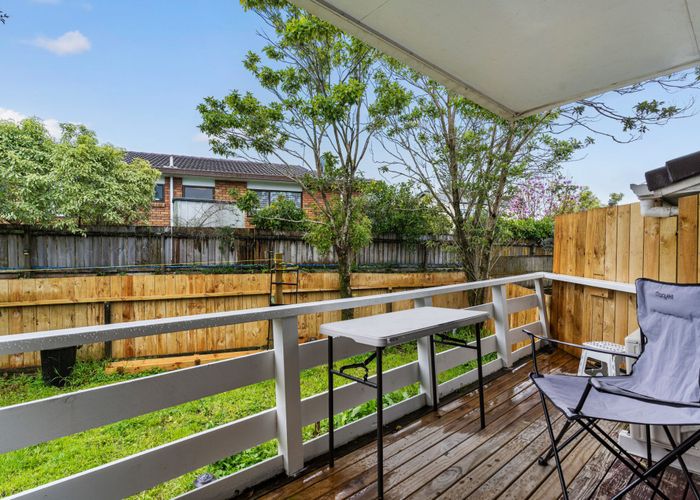  at 3/30 Trojan Crescent, New Lynn, Waitakere City, Auckland