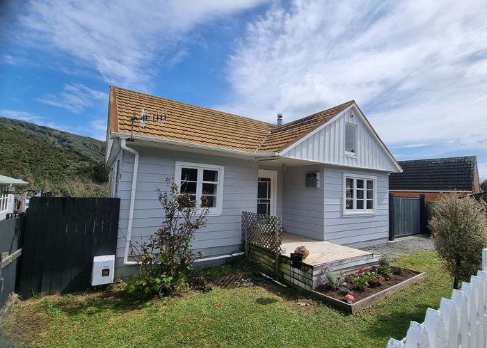  at 104 Coast Road, Wainuiomata, Lower Hutt