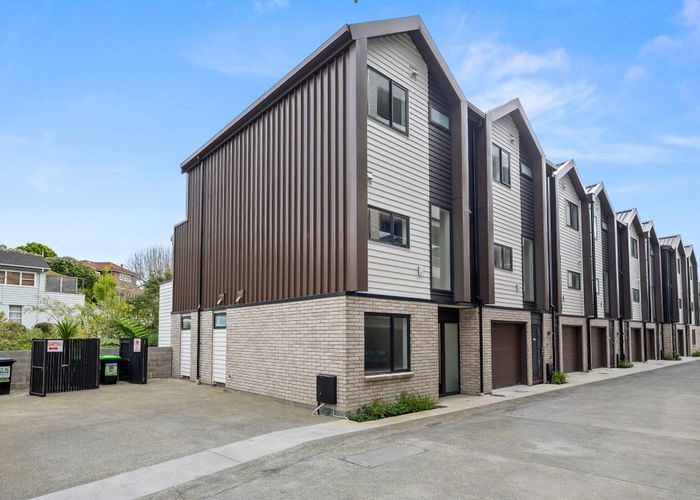 at 10 Meadowbank Road, Meadowbank, Auckland City, Auckland