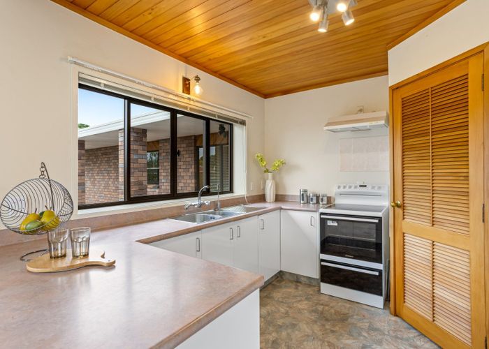  at 22 Petrel Place, Massey, Waitakere City, Auckland