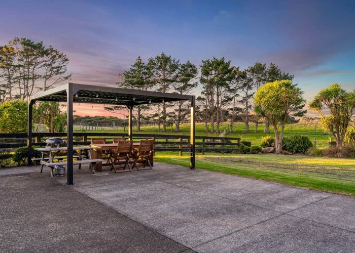  at 296a Oaia Road, Muriwai Beach, Rodney, Auckland