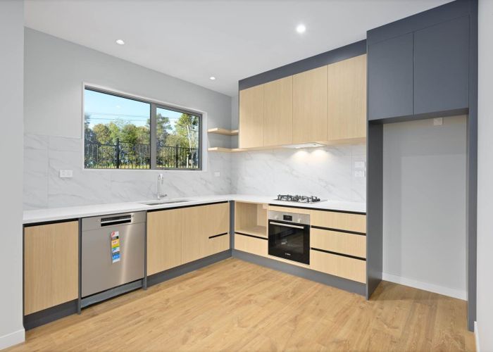  at 9 Christian Road, Swanson, Auckland