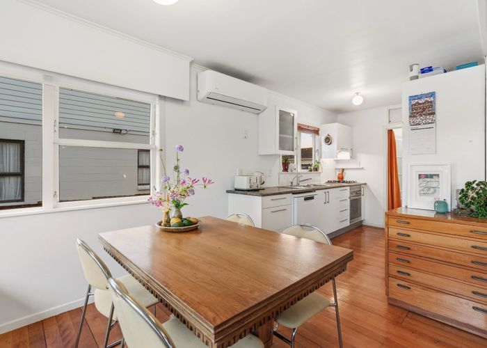  at 24 Tamariki Avenue, Kelston, Waitakere City, Auckland