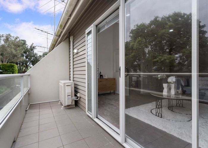  at 24 Banks Road, Mount Wellington, Auckland City, Auckland