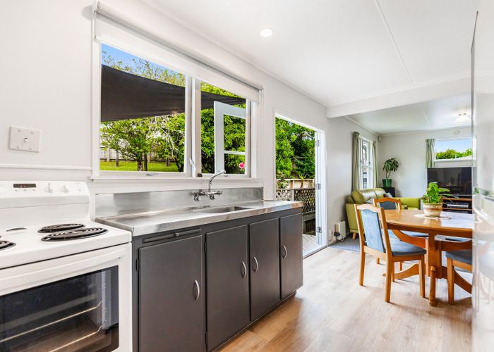  at 10 Mcphail Street, Birkdale, Auckland