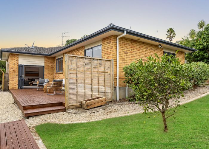  at 6 Jelas Road, Red Beach, Red Beach