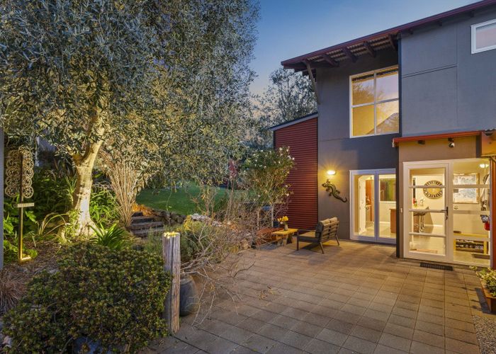  at 32 Hadfield Road, Peka Peka