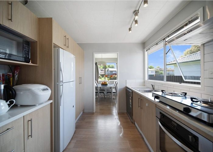  at 16 Palermo Place, Clover Park, Manukau City, Auckland