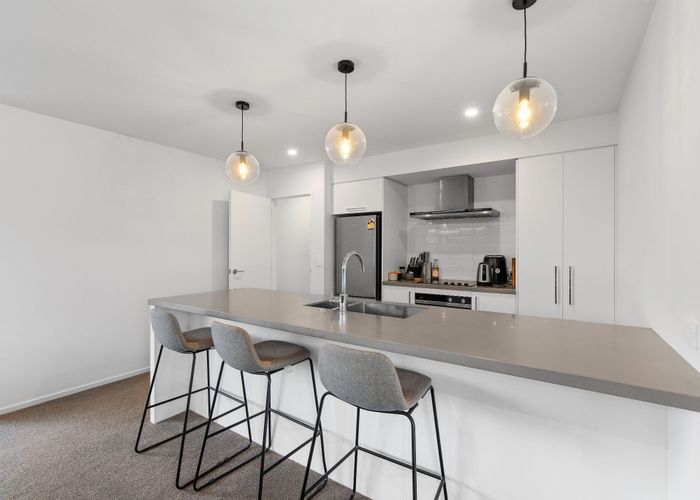  at 30 Croydon Street, Woodend, Woodend