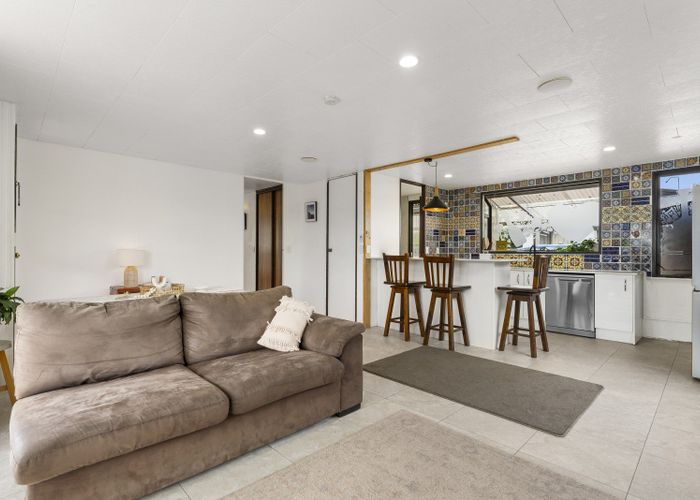  at 10 Longstead Avenue, Papamoa Beach, Papamoa